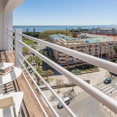 Eco Apartment @ Torre Verde Lisbon Exterior photo