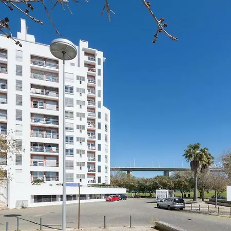 Eco Apartment @ Torre Verde Lisbon Exterior photo